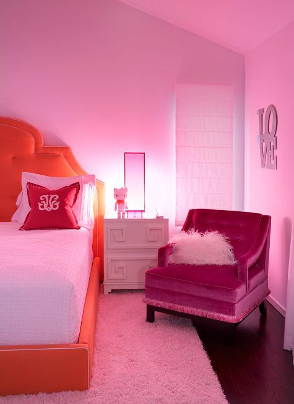 Pink Bedroom Decor
 10 Perfect Pink Bedrooms