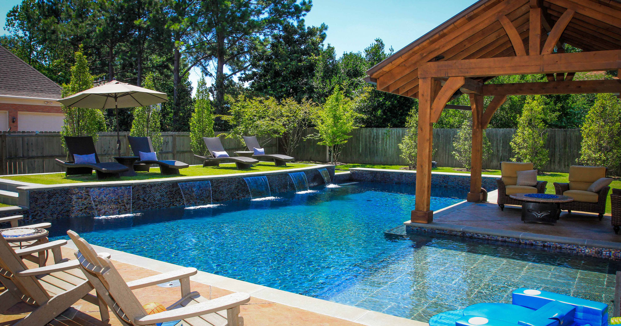 Pool Backyard Ideas
 20 Backyard Pool Ideas for the Wealthy Homeowner