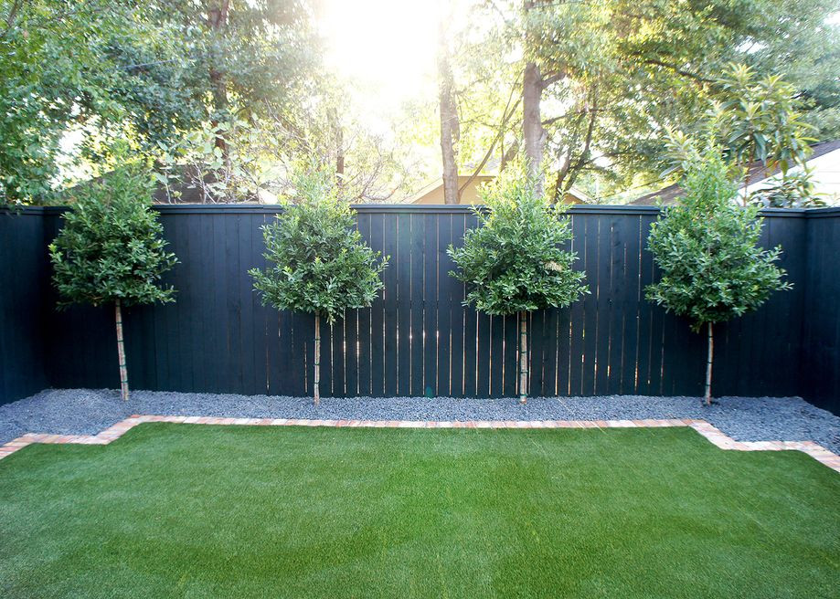 Privacy Fence Landscape
 Stunning Privacy Fence Line Landscaping Ideas 20