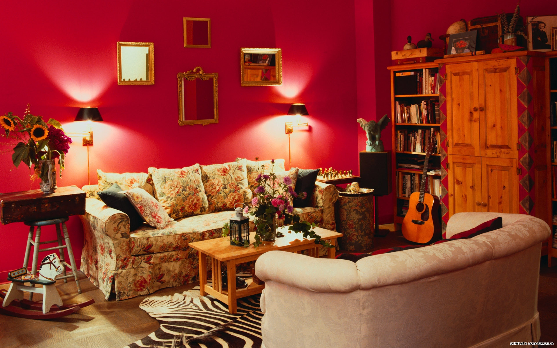 Red Walls Living Room
 interior colors – inspiration and design