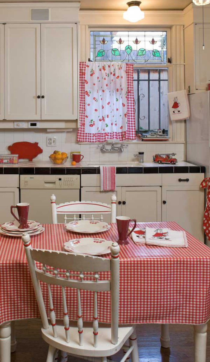 Retro Kitchen Curtains
 Selecting Curtains For Your Period Kitchen Old House