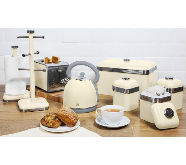 Retro Kitchen Small Appliances
 Buy SWAN Retro SK CN Traditional Kettle Cream