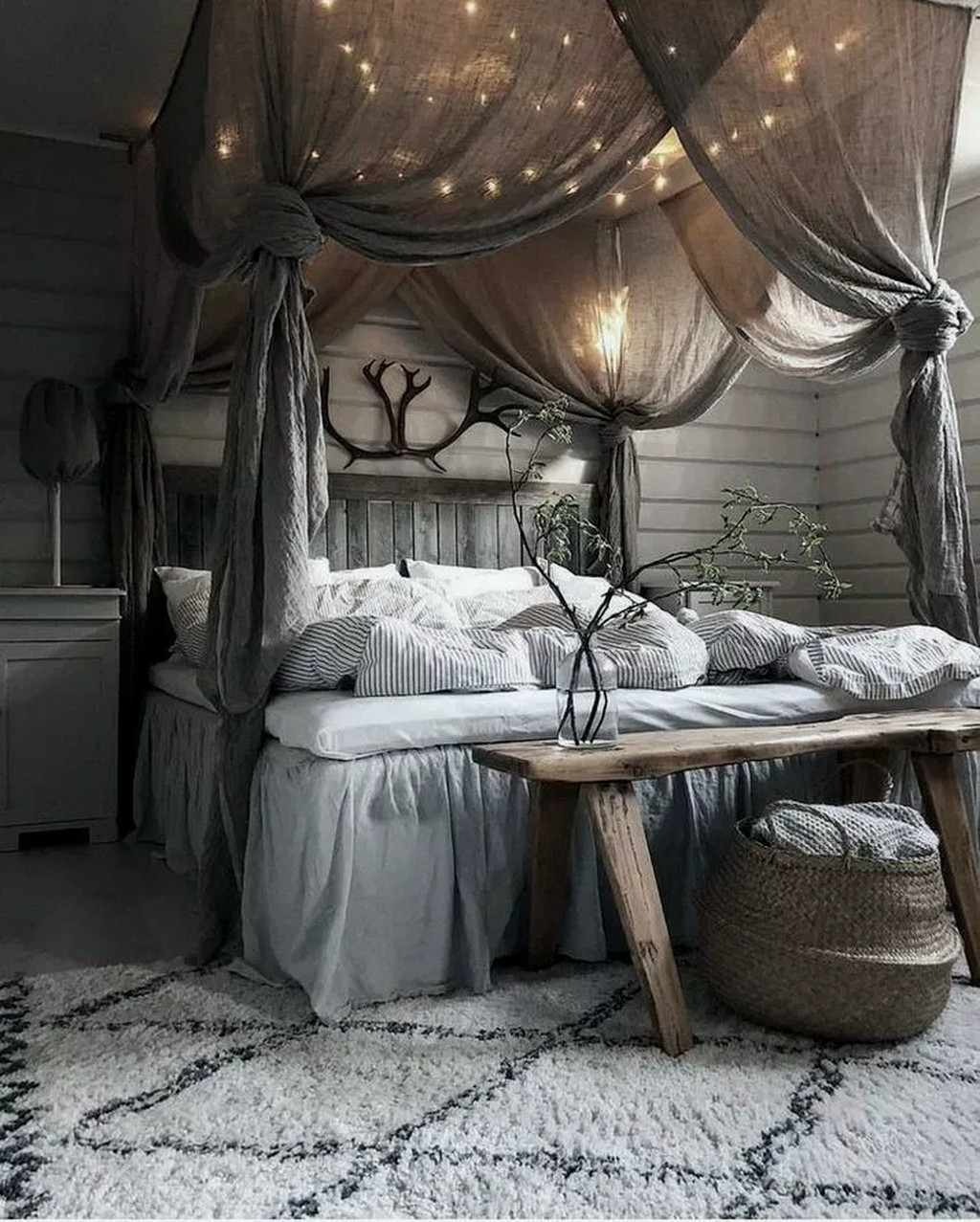 Rustic Bedroom Ideas Diy
 45 Awesome Diy Rustic And Romantic Master Bedroom Ideas