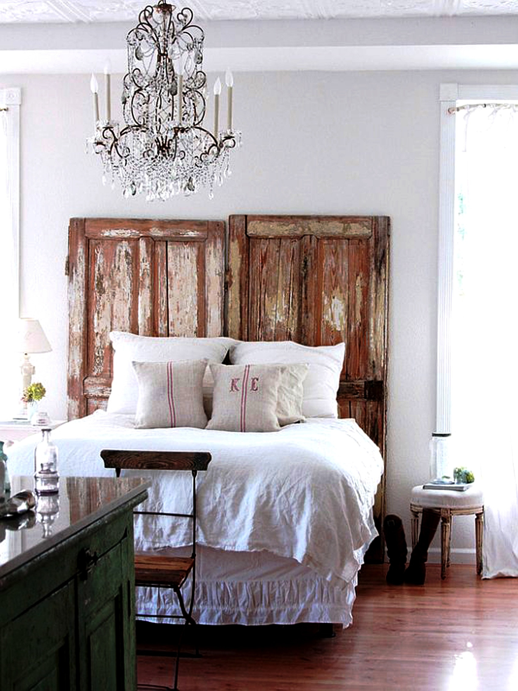 Rustic Bedroom Wall Decor
 Rustic Chic Home Decor Ideas – You Bet Your Pierogi