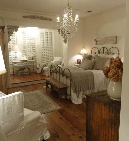 Rustic Chic Bedroom Ideas
 Farmhouse Bedroom