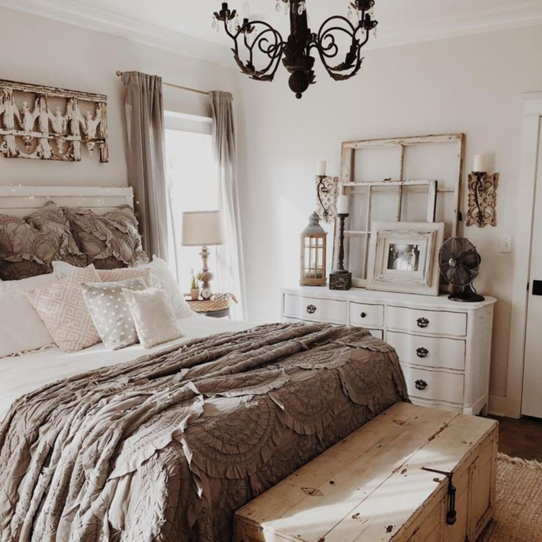 Rustic Farmhouse Bedroom
 25 Best And fortable Farmhouse Bedroom Design Ideas