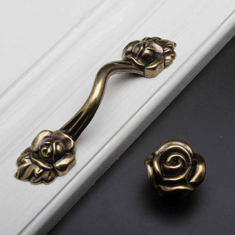 Rustic Kitchen Knobs
 Retro Rose Flower Dresser knobs Drawer Pulls Bronze Rustic
