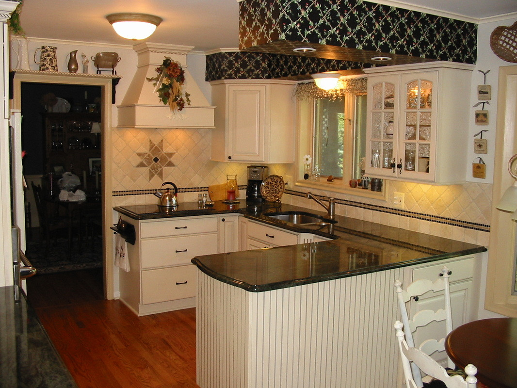 Rustic Painted Kitchen Cabinets
 s Kitchens with Painted Maple or Rustic Alder