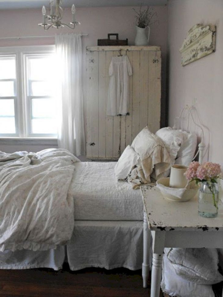 Rustic Shabby Chic Bedroom
 20 Awesome Rustic Farmhouse Style Bedroom Design Ideas