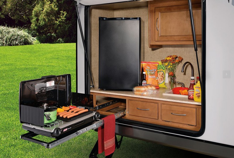 Rv Outdoor Kitchen Ideas
 10 Amazing RVs Outdoor Entertaining & Kitchens