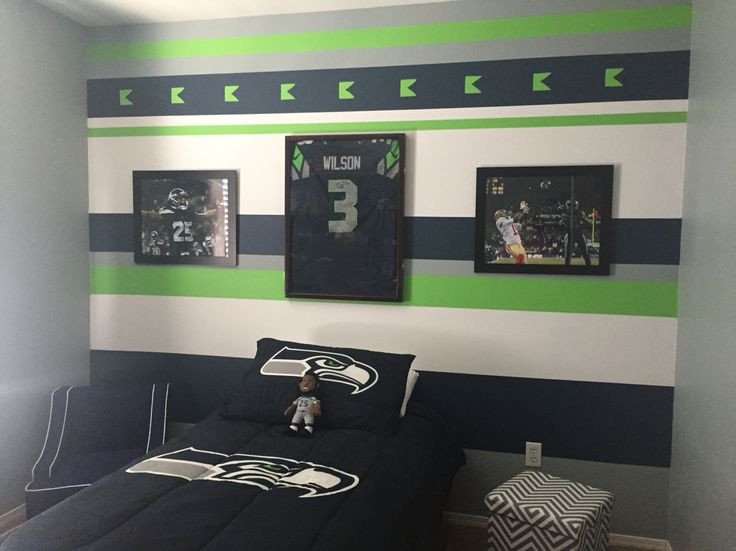 Seattle Seahawks Bedroom Decor
 1000 images about Seahawks Room on Pinterest