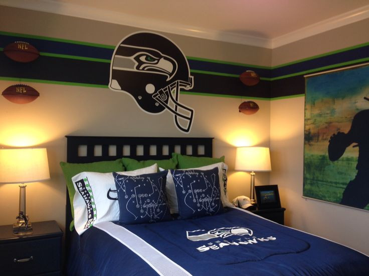 Seattle Seahawks Bedroom Decor
 1000 images about Seahawks Room on Pinterest