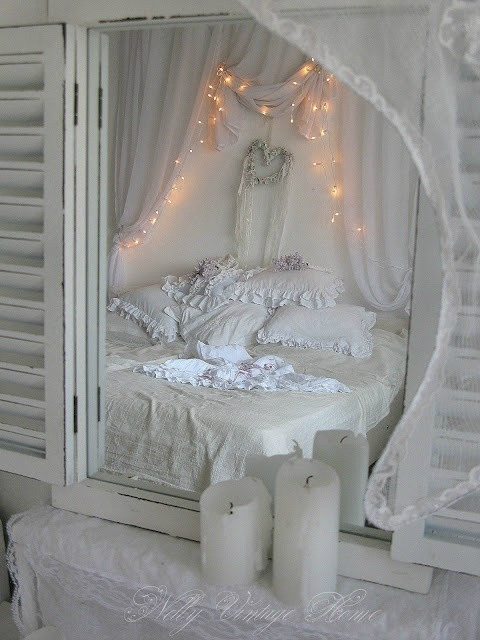 Shabby Chic Bedroom Accessories
 30 Shabby Chic Bedroom Decorating Ideas Decoholic