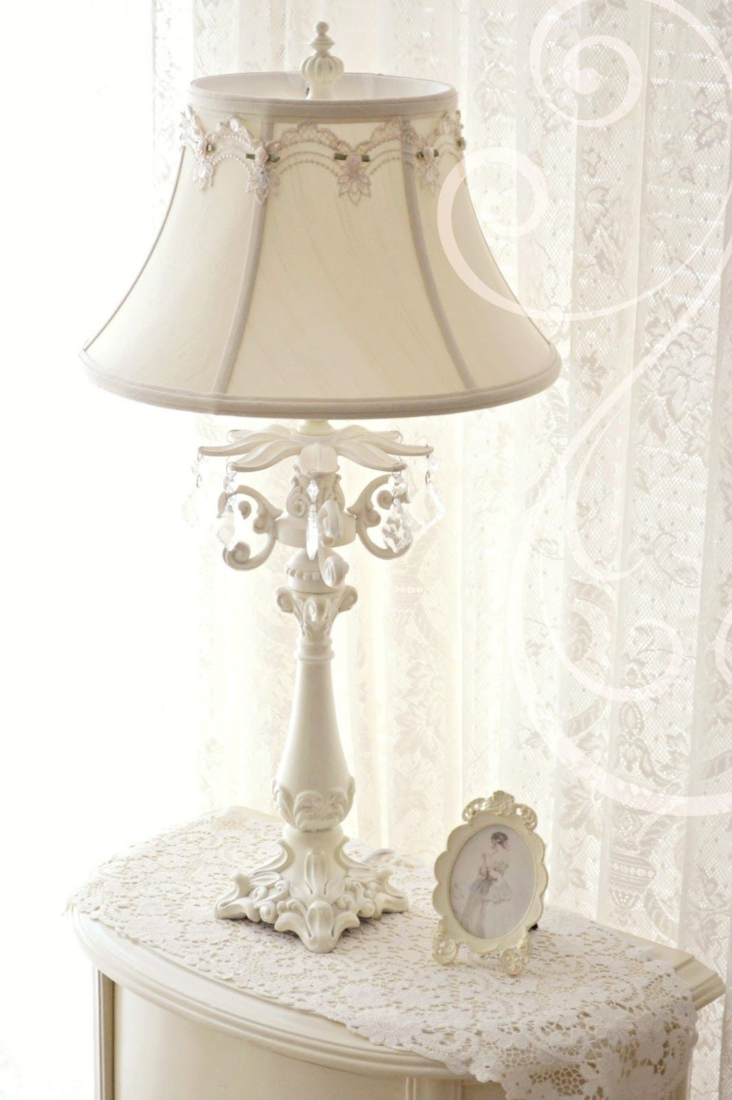 Shabby Chic Bedroom Lamps
 Blanca