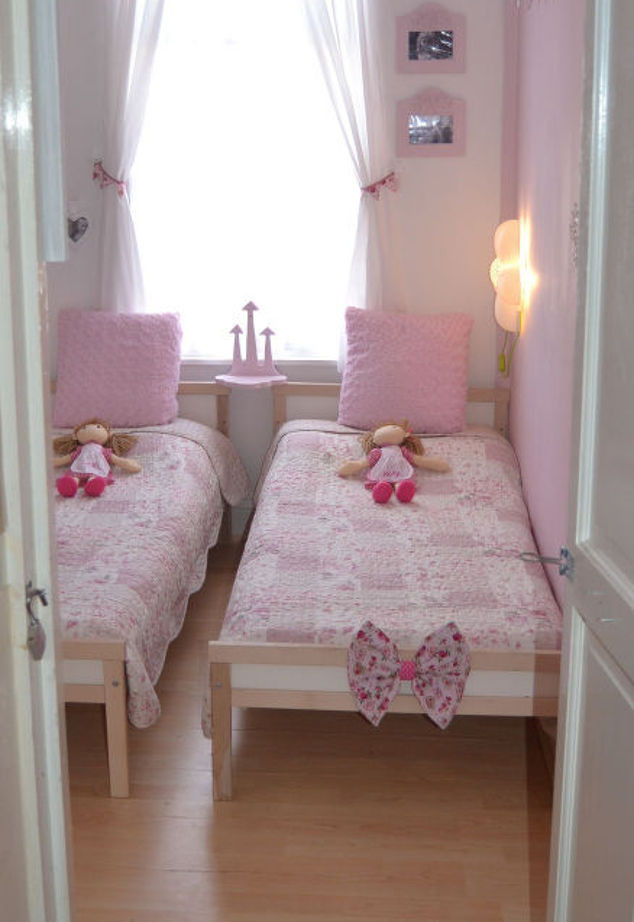 Shabby Chic Girls Bedroom
 Shabby Chic Girls Room Tiny Dimensions 6ft by 9ft