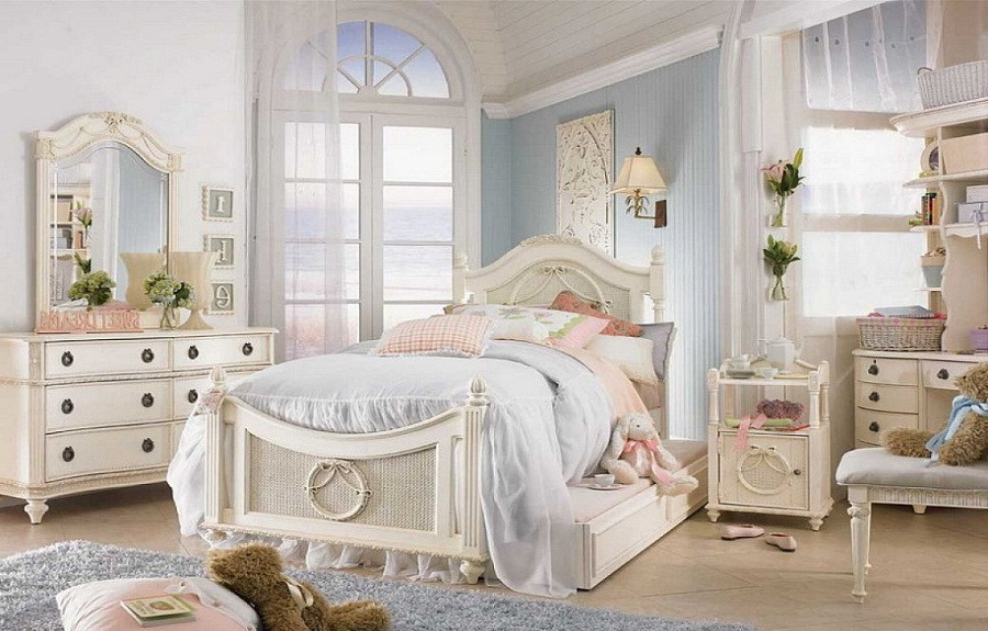 Shabby Chic Girls Bedroom
 Lovely And Classic Shabby Chic Bedrooms For Girls