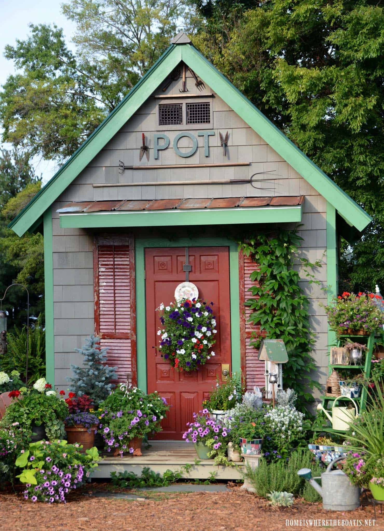 Sheds For Backyard
 30 Wonderfully Inspiring She Shed Ideas To Adorn Your