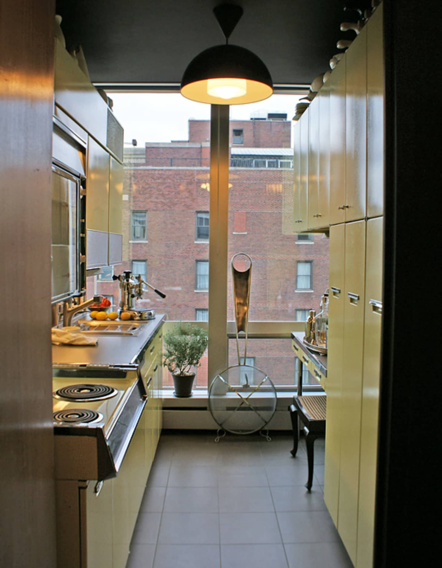 Small Apartment Kitchen Design Ideas
 Small Kitchen Design Ideas Worth Saving