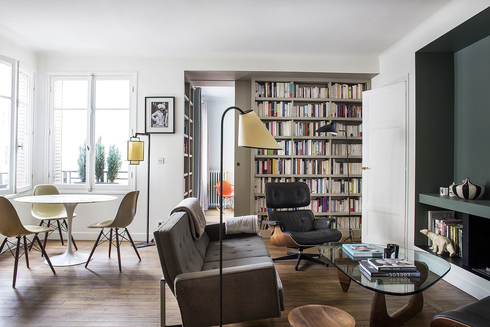 Small Apartment Living Room Layout
 9 Small Space Ideas to Steal from a Tiny Paris Apartment