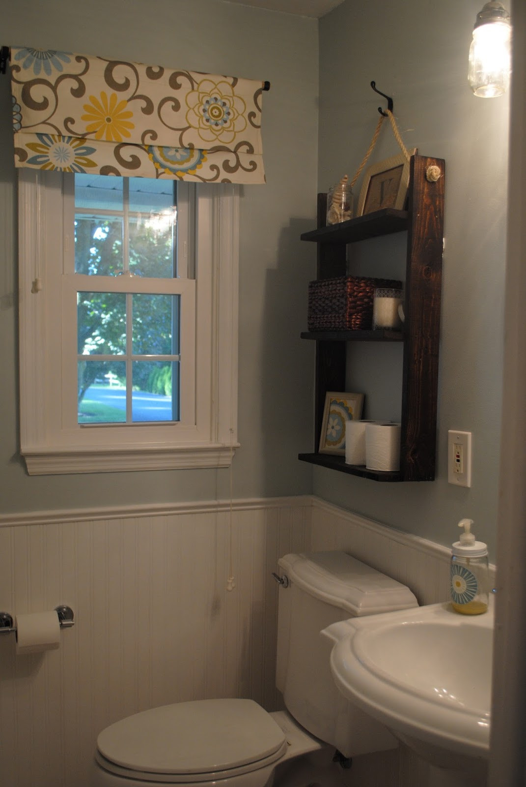 Small Bathroom Makeover
 Two It Yourself REVEAL $100 Small Bathroom Makeover