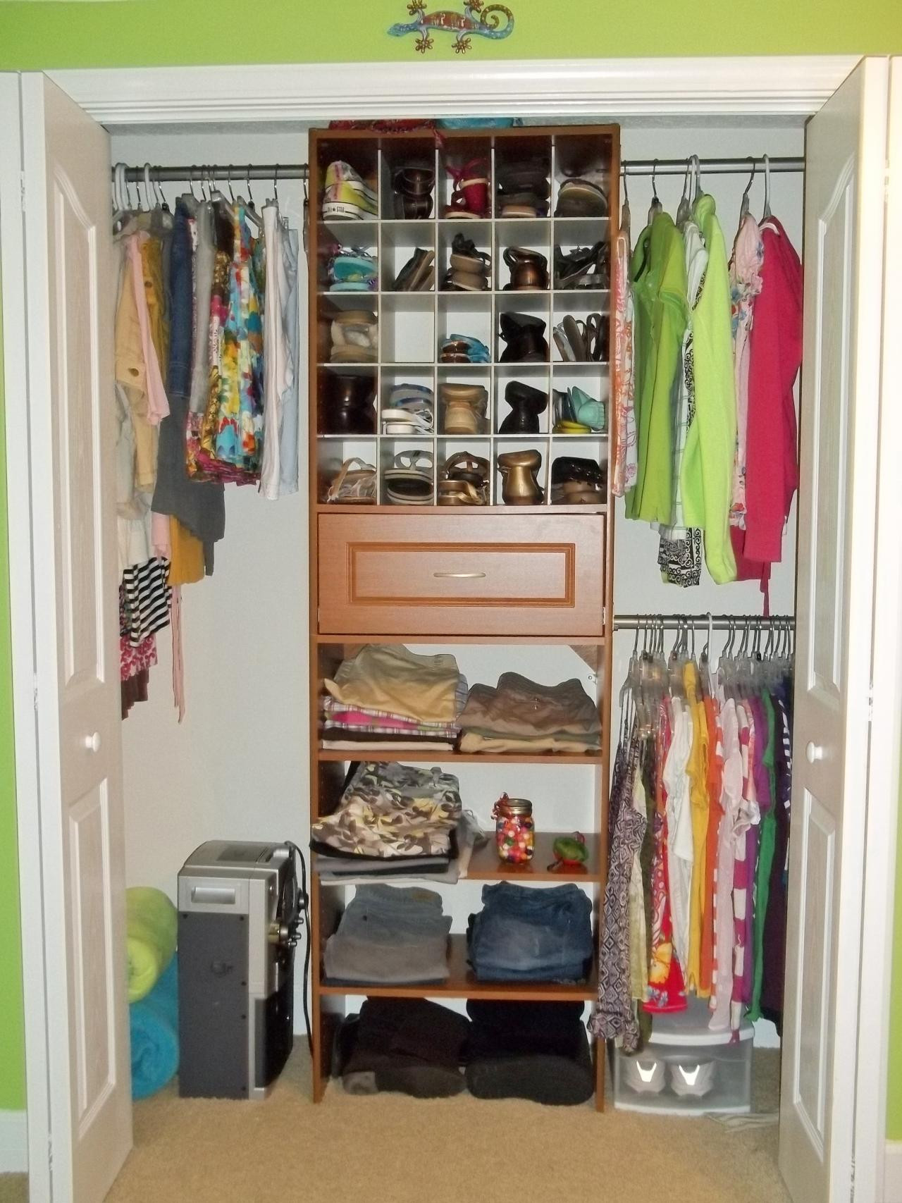Small Bedroom Closet
 Small Bedroom Closet Organization Ideas – HomesFeed