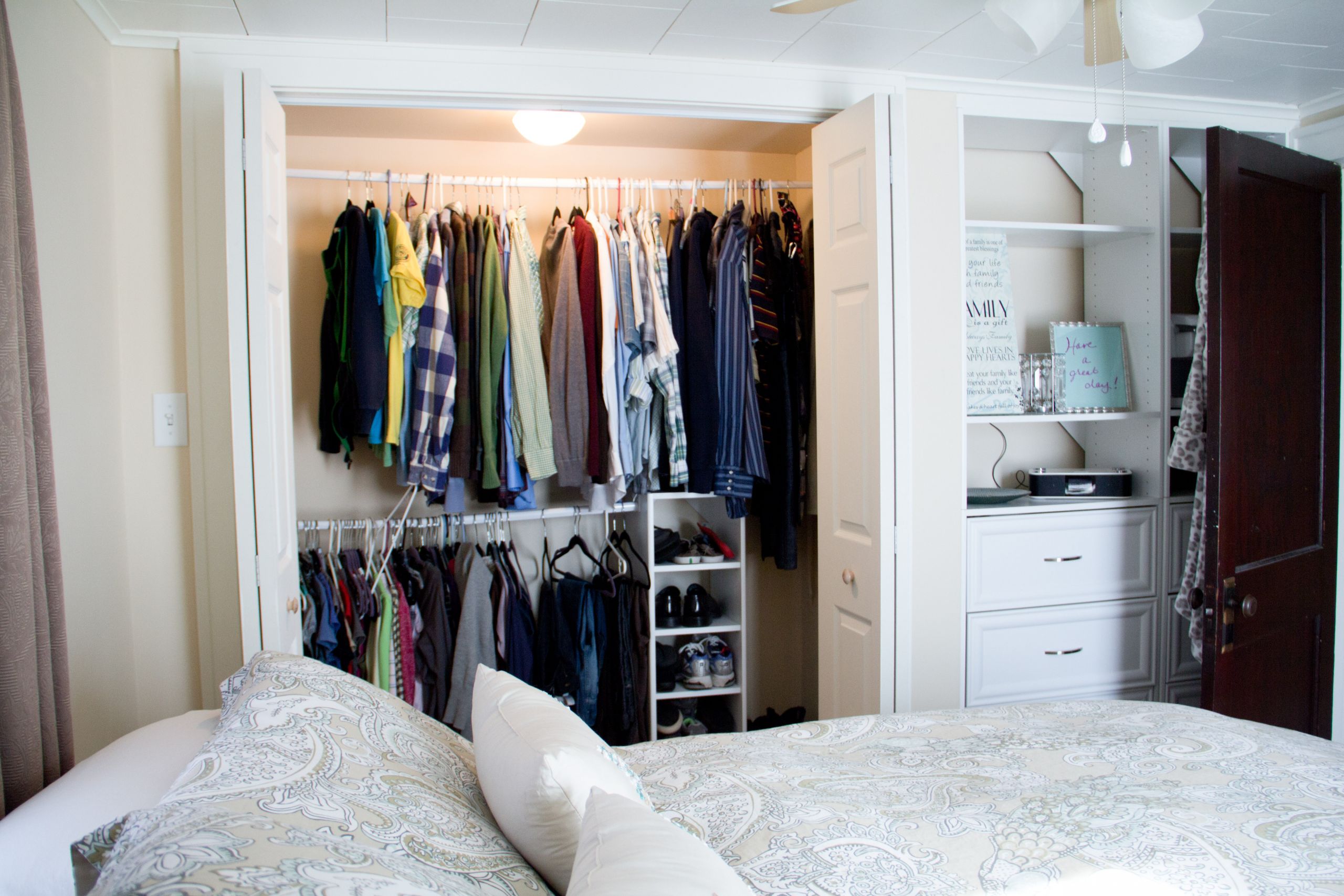 Small Bedroom Closet
 Small Bedroom Closet Organization Ideas – HomesFeed