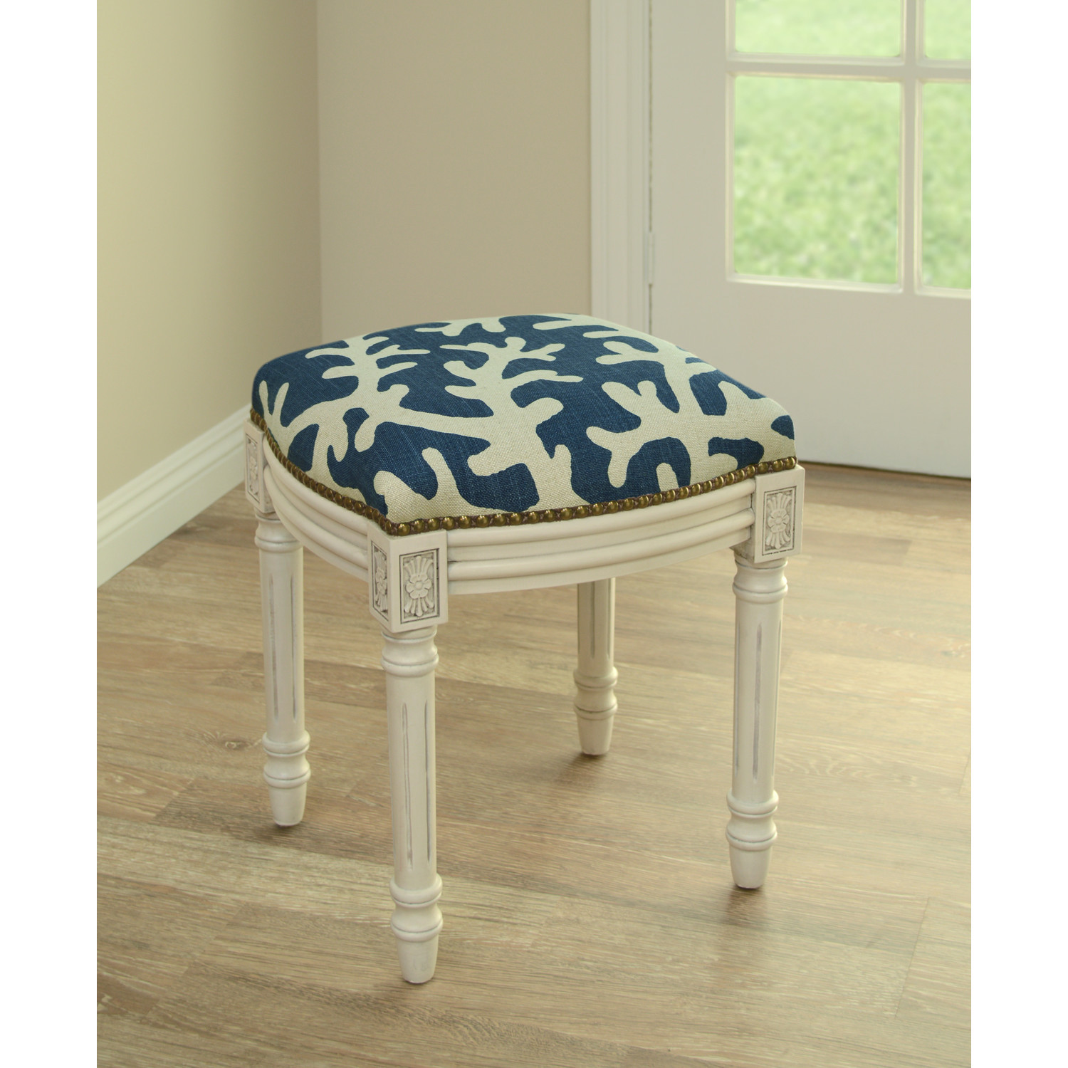 Small Bench For Bedroom
 Small Upholstered Bench An Instant Seating Addition Idea