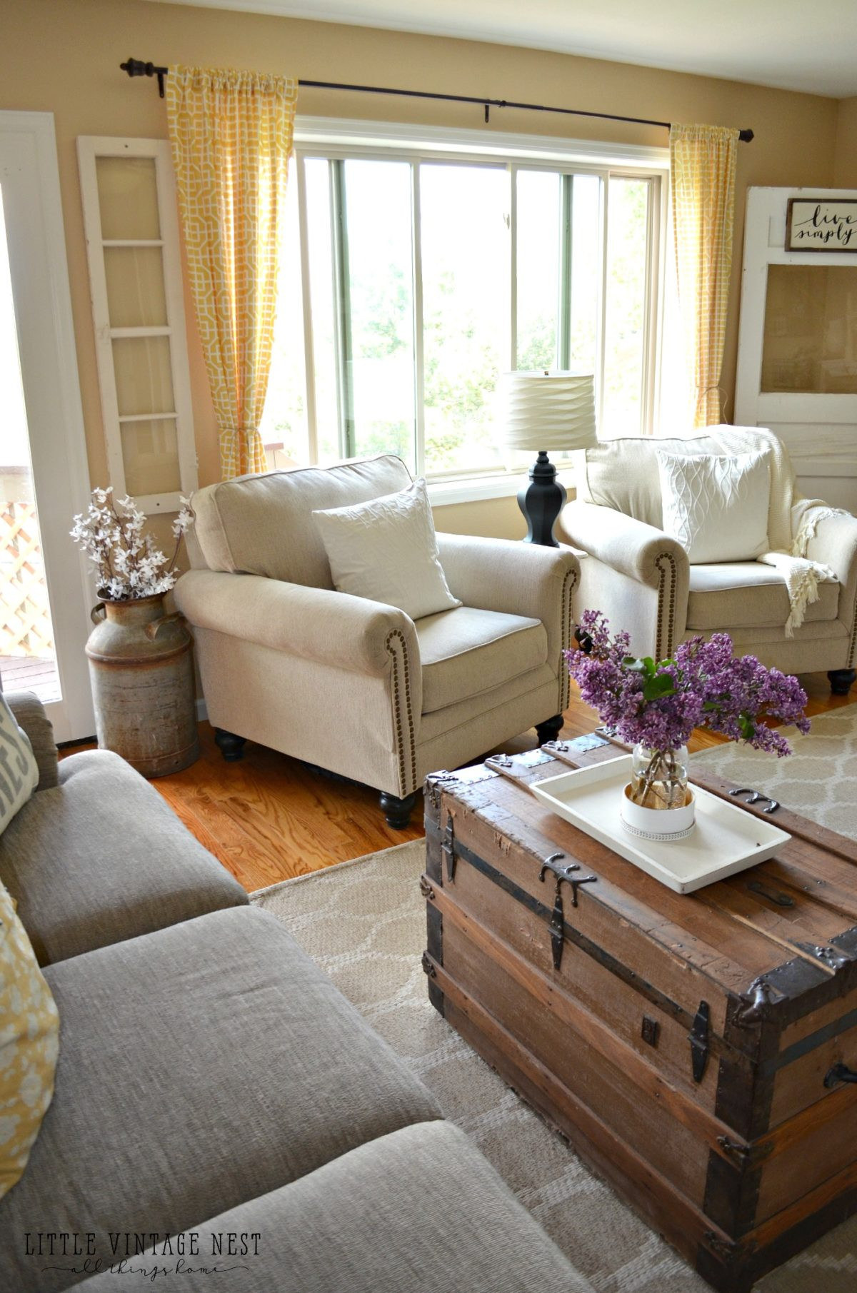 Small Farmhouse Living Room Lovely How I Transitioned to Farmhouse Style Little Vintage Nest