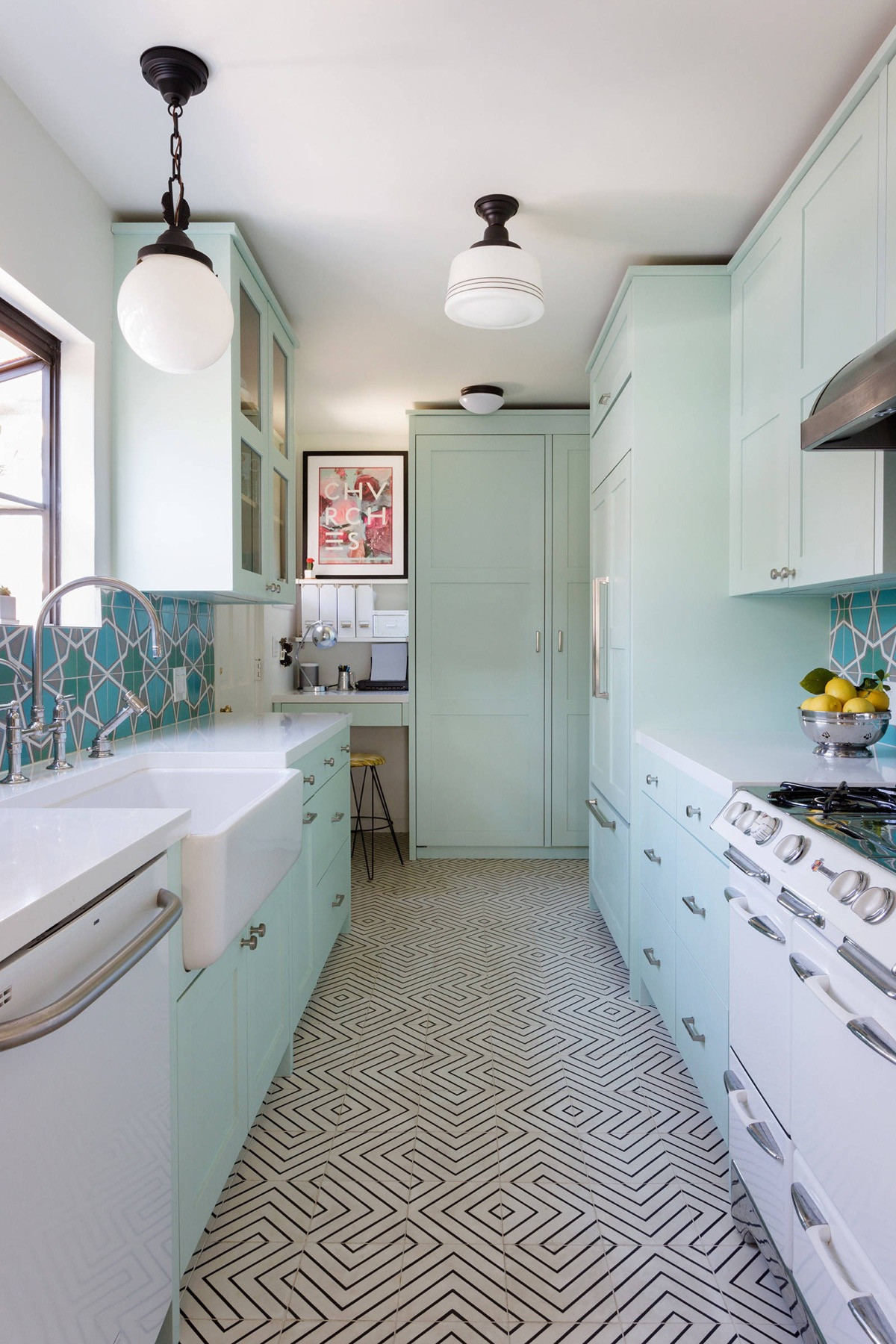 Small Galley Kitchen
 50 Gorgeous Galley Kitchens And Tips You Can Use From Them