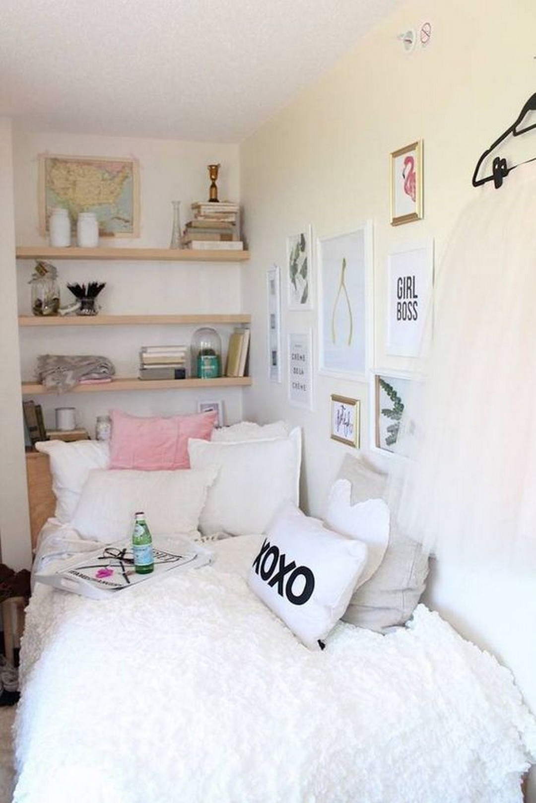 Small Girls Bedroom
 Entirely Obsessed of these Cute and Tiny Bedroom Ideas for