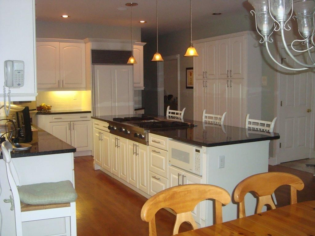 Small Kitchen Island With Stove
 Kitchen Island with Cooktop Two Nice es You Can
