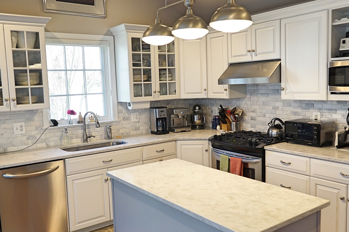 Small Kitchen Renovation Cost
 How Much Cost To Remodel Kitchen Cabinets Small House