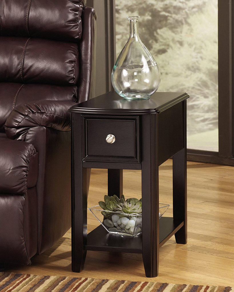 Small Livingroom Table
 14 Terrific Small Side Table Options for Your Living Room