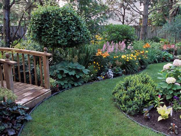 Small Patio Landscaping
 25 Beautiful Backyard Landscaping Ideas and Gorgeous