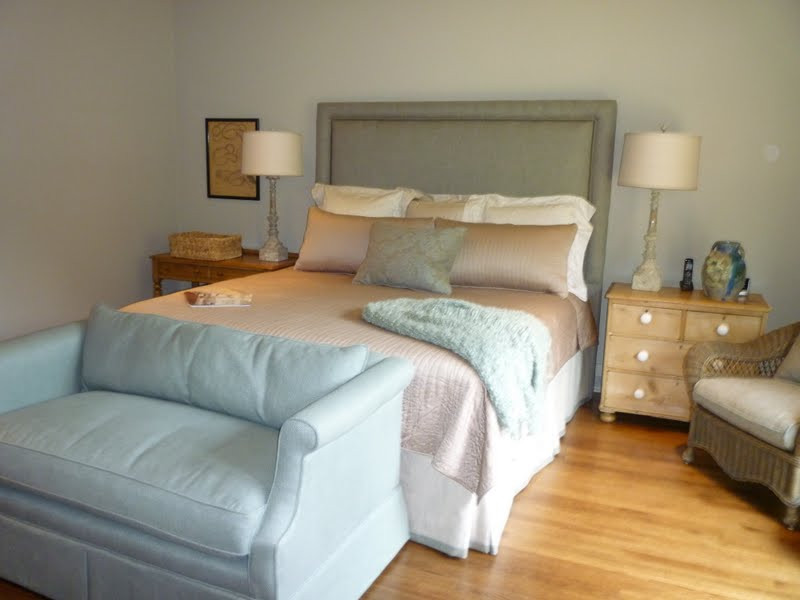 Small Sofa For Bedroom
 Lovely Small Loveseat For Bedroom – HomesFeed