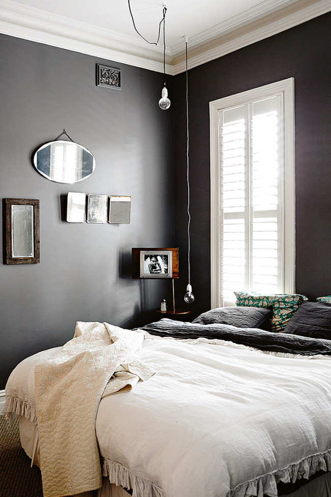 Small White Bedroom Ideas
 35 Timeless Black And White Bedrooms That Know How To