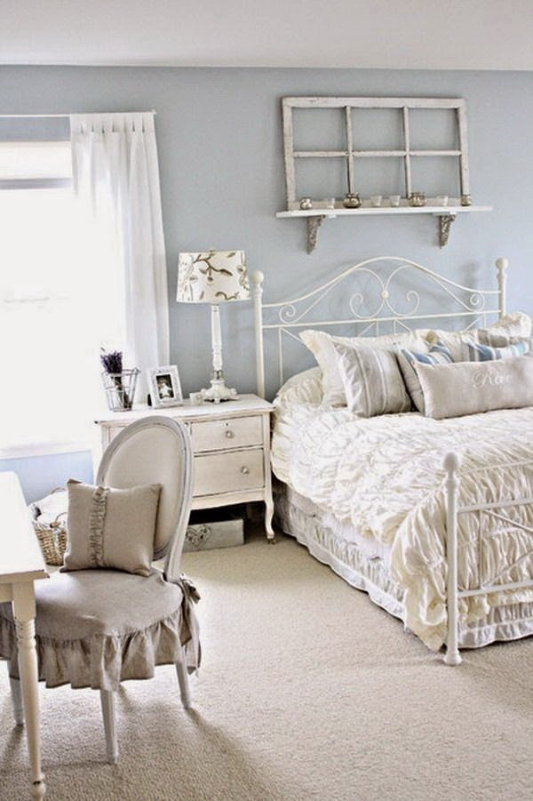 Small White Bedroom Ideas
 33 Cute And Simple Shabby Chic Bedroom Decorating Ideas