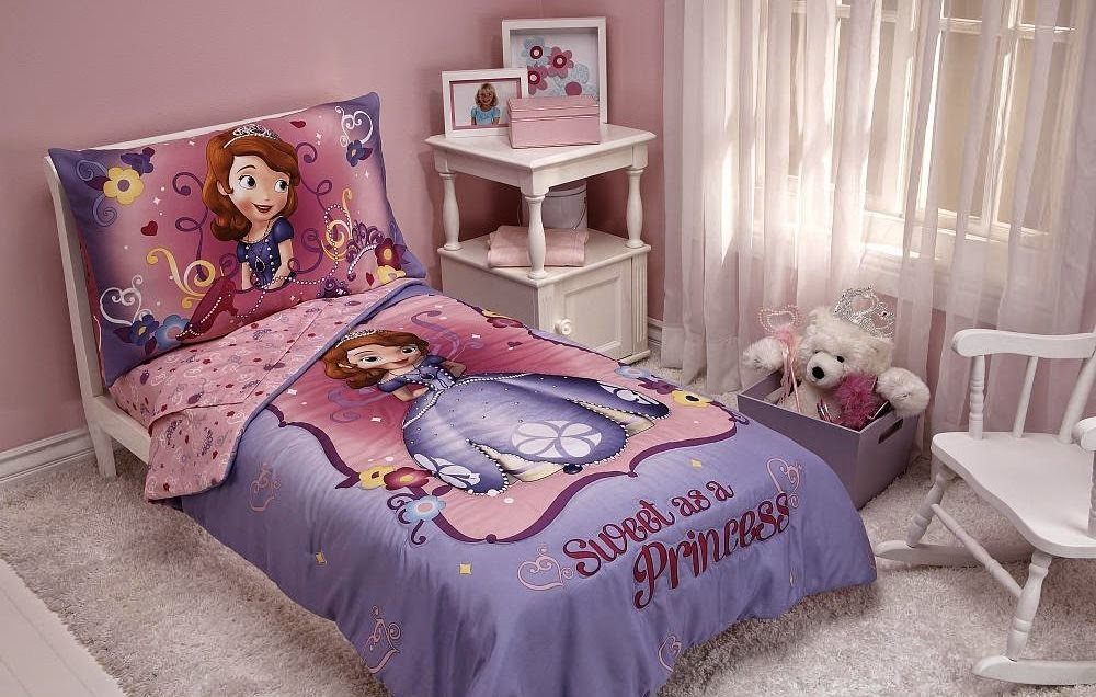 Sofia The First Bedroom Decor
 Bedroom Decor Ideas and Designs How to Decorate a Disney
