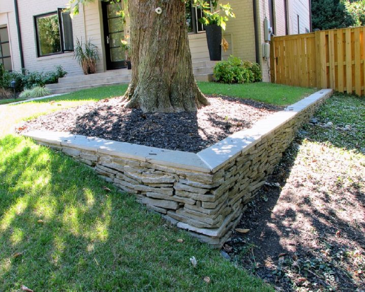 Stacked Stone Landscape Edging
 Great Tips How To Build Stacked Stone Walls In The Garden