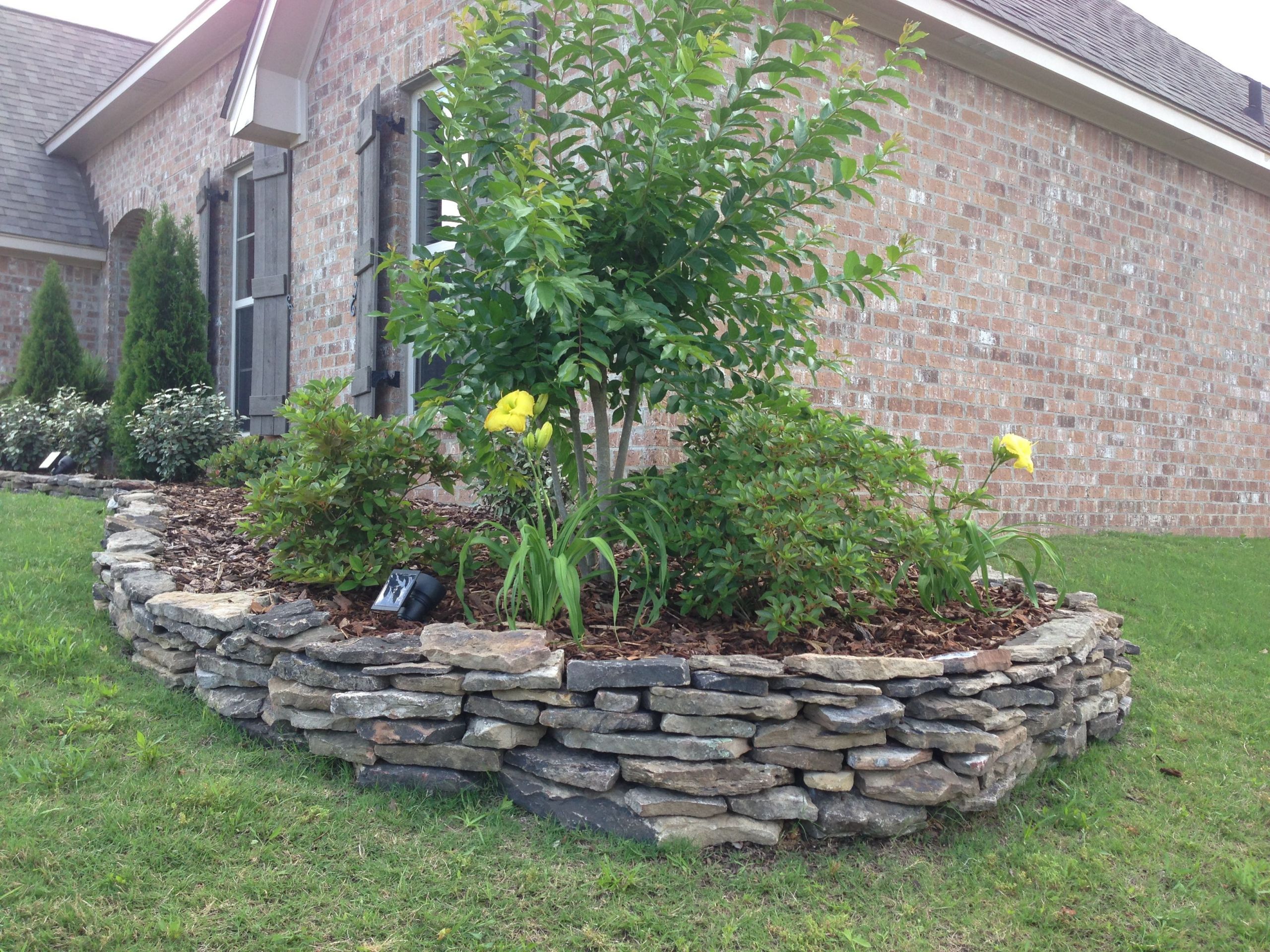 Stacked Stone Landscape Edging
 Pin on Landscaping