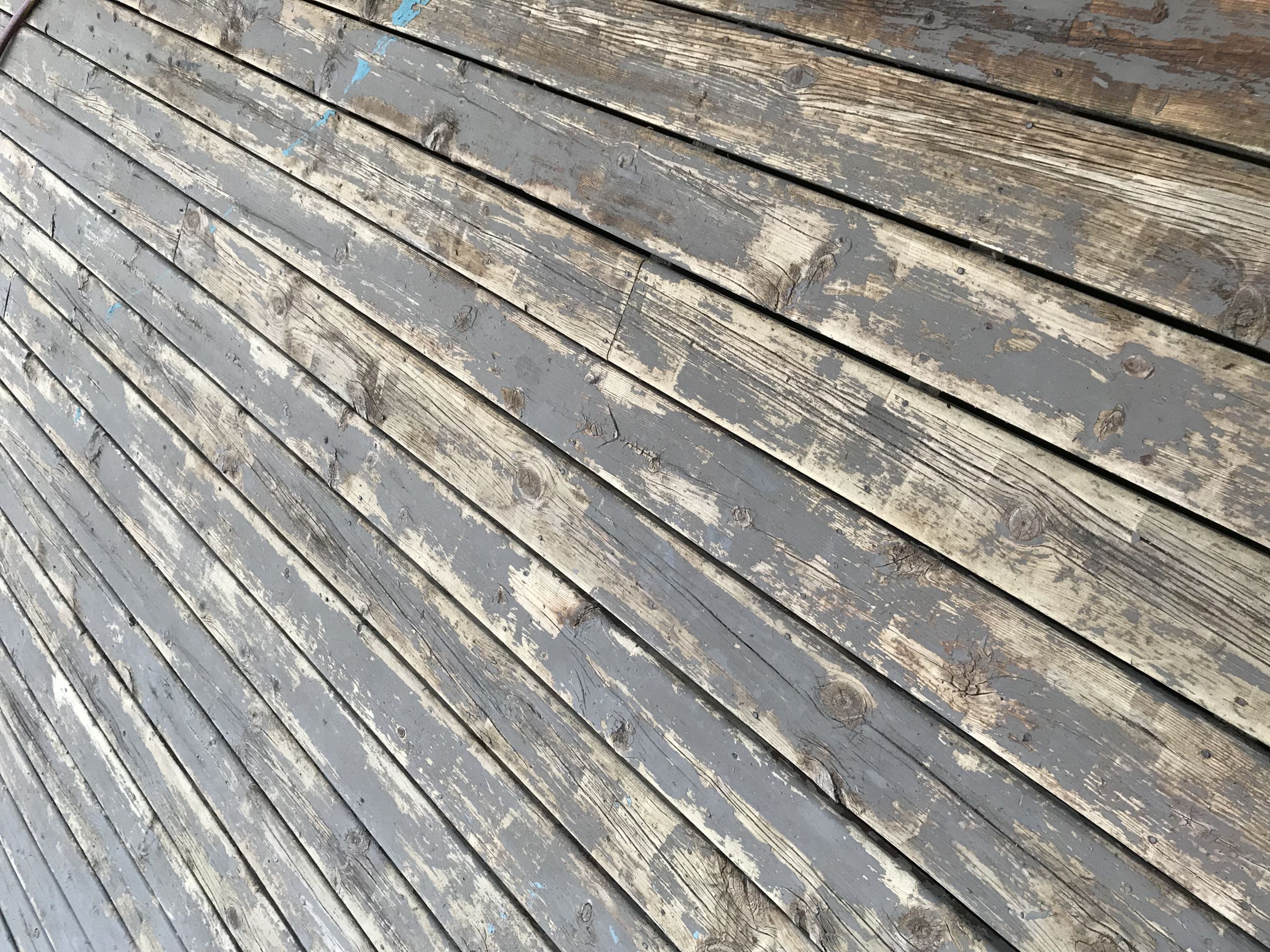 Stripping Deck Paint
 Deck Stripping – Removing an Old Deck Stain