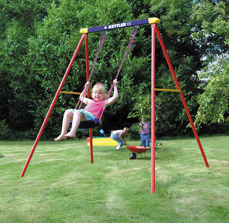 Swing For Kids
 5 Quick Tips to Make Playing Outside Safer for Your