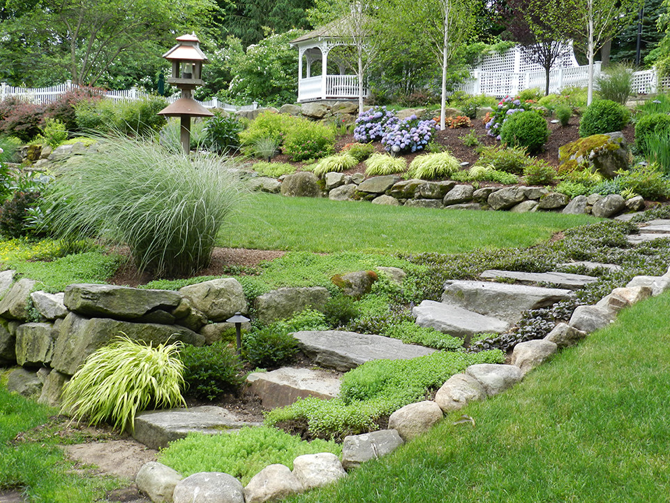 Terrace Landscape With Boulders
 Landscaping with Boulders