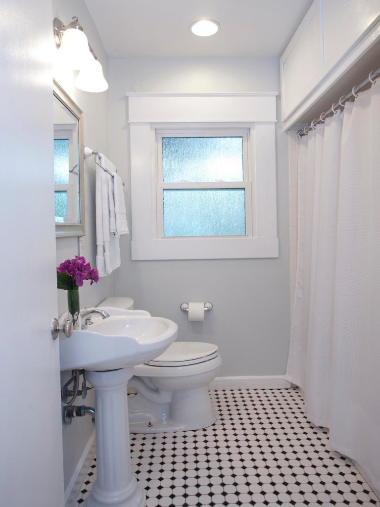 Toilets For Small Bathroom
 How to make a small bathroom look bigger in 7 tips