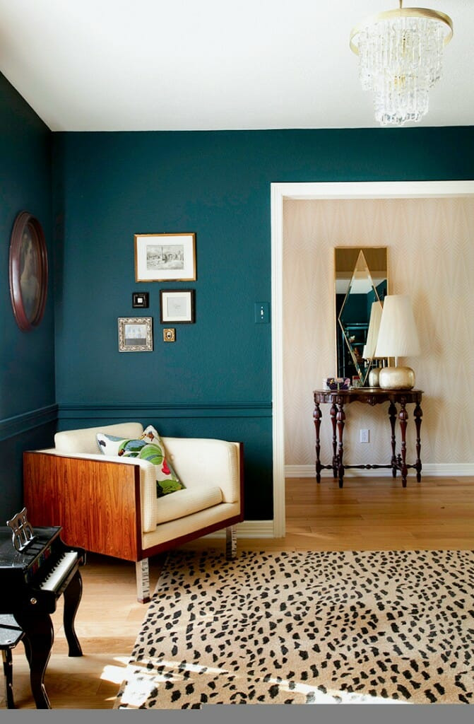 Top Living Room Paint Colors
 How to Use Bold Paint Colors in Your Living Room