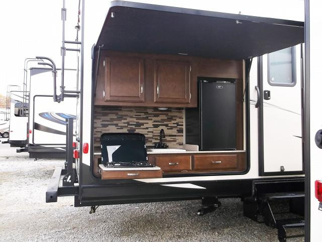 Travel Trailer Outdoor Kitchen
 Top 20 Travel Trailers with Outdoor Kitchens Home