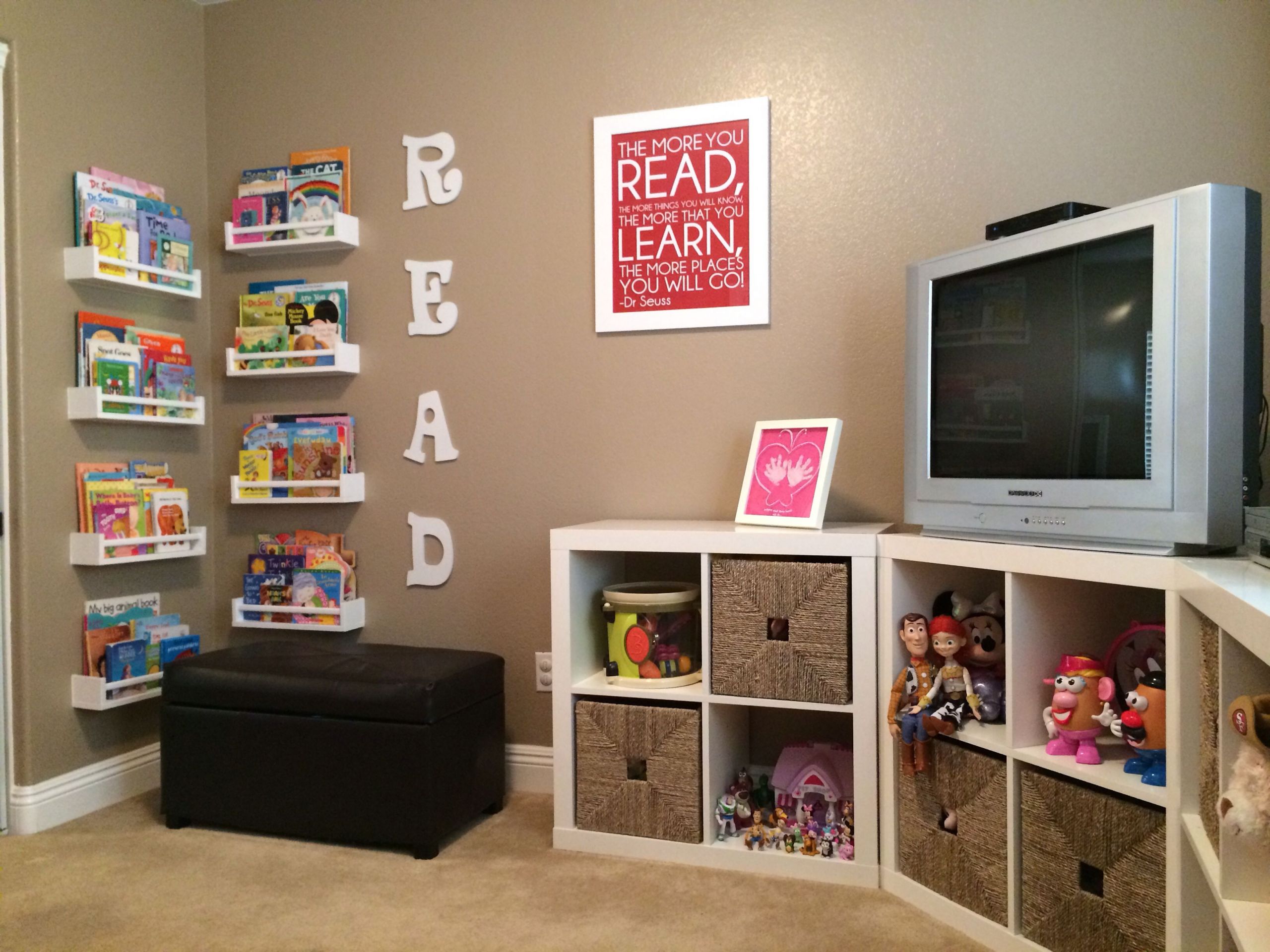 Tv In Kids Room
 Playroom