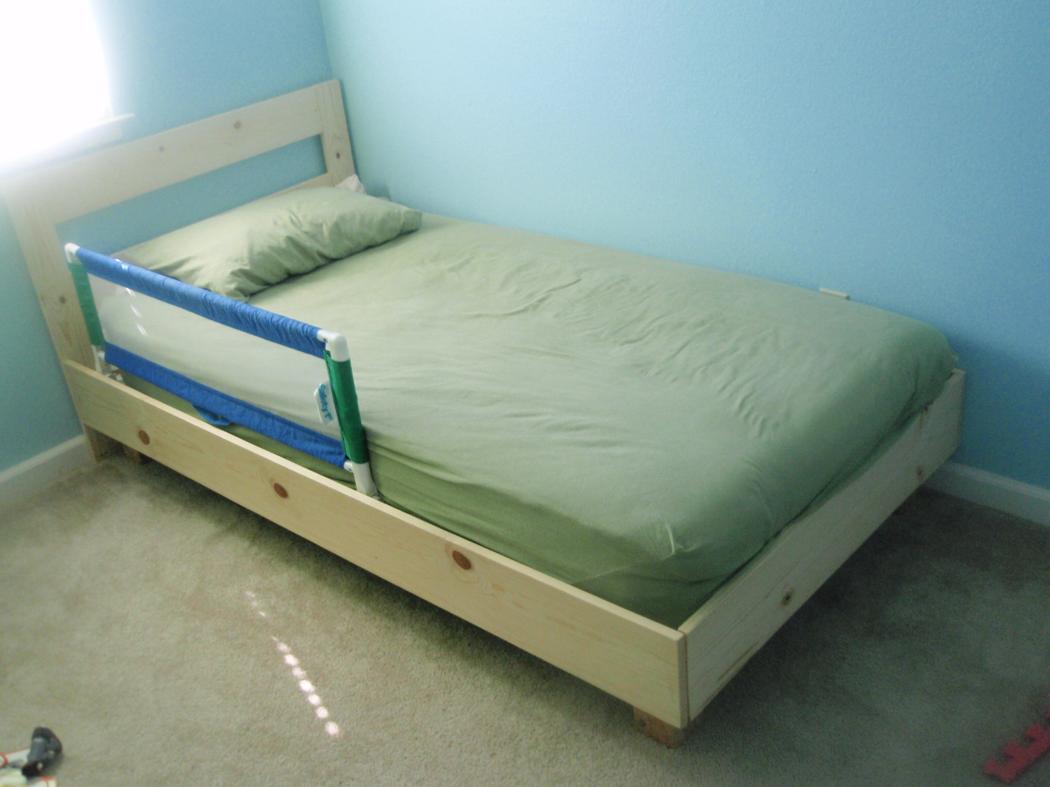 Twin Bed DIY Plans
 Build Twin Bed Plans DIY crafts woodworking
