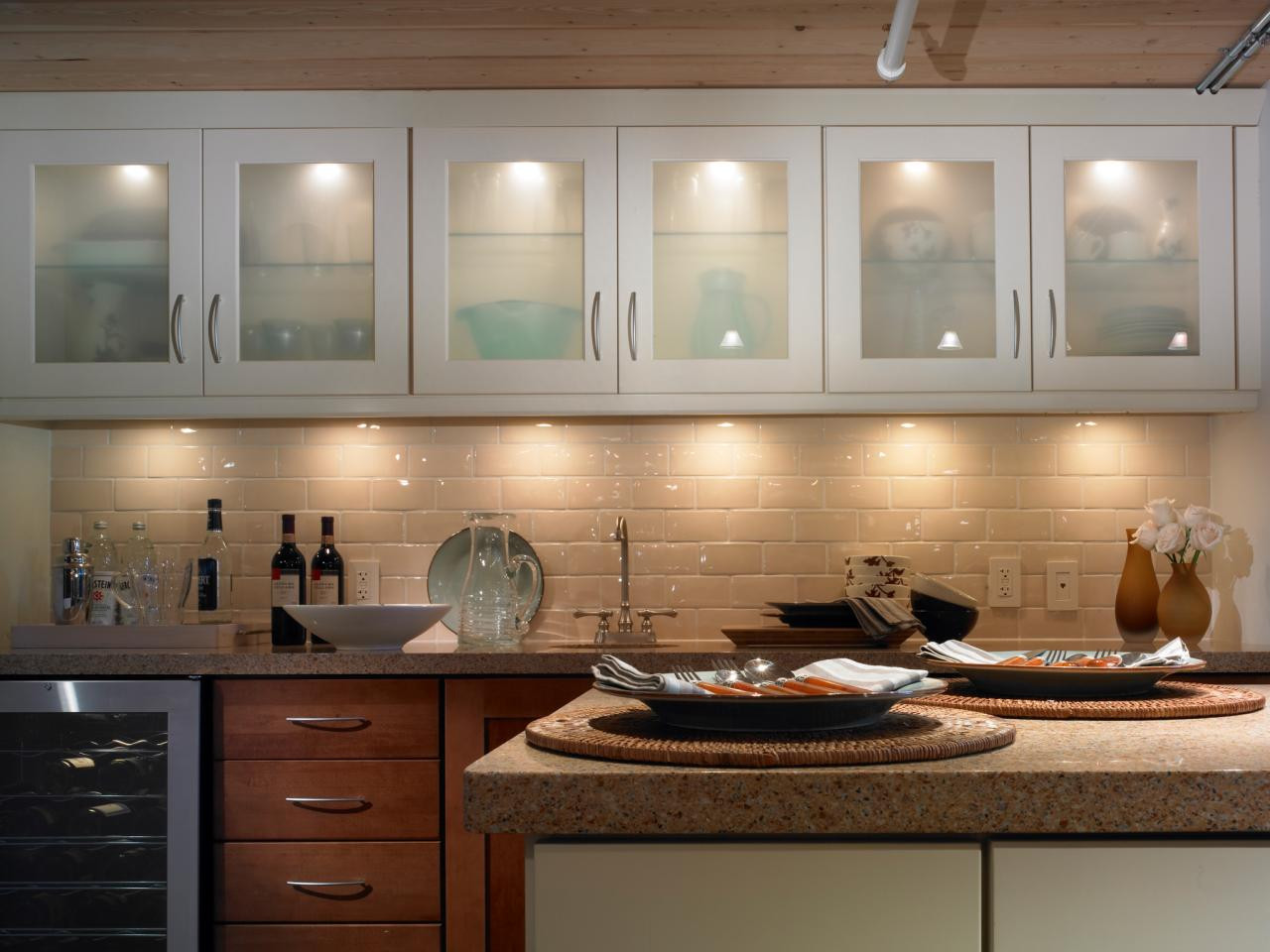 Under The Kitchen Cabinet Lighting
 Practical lighting for your house or apartment