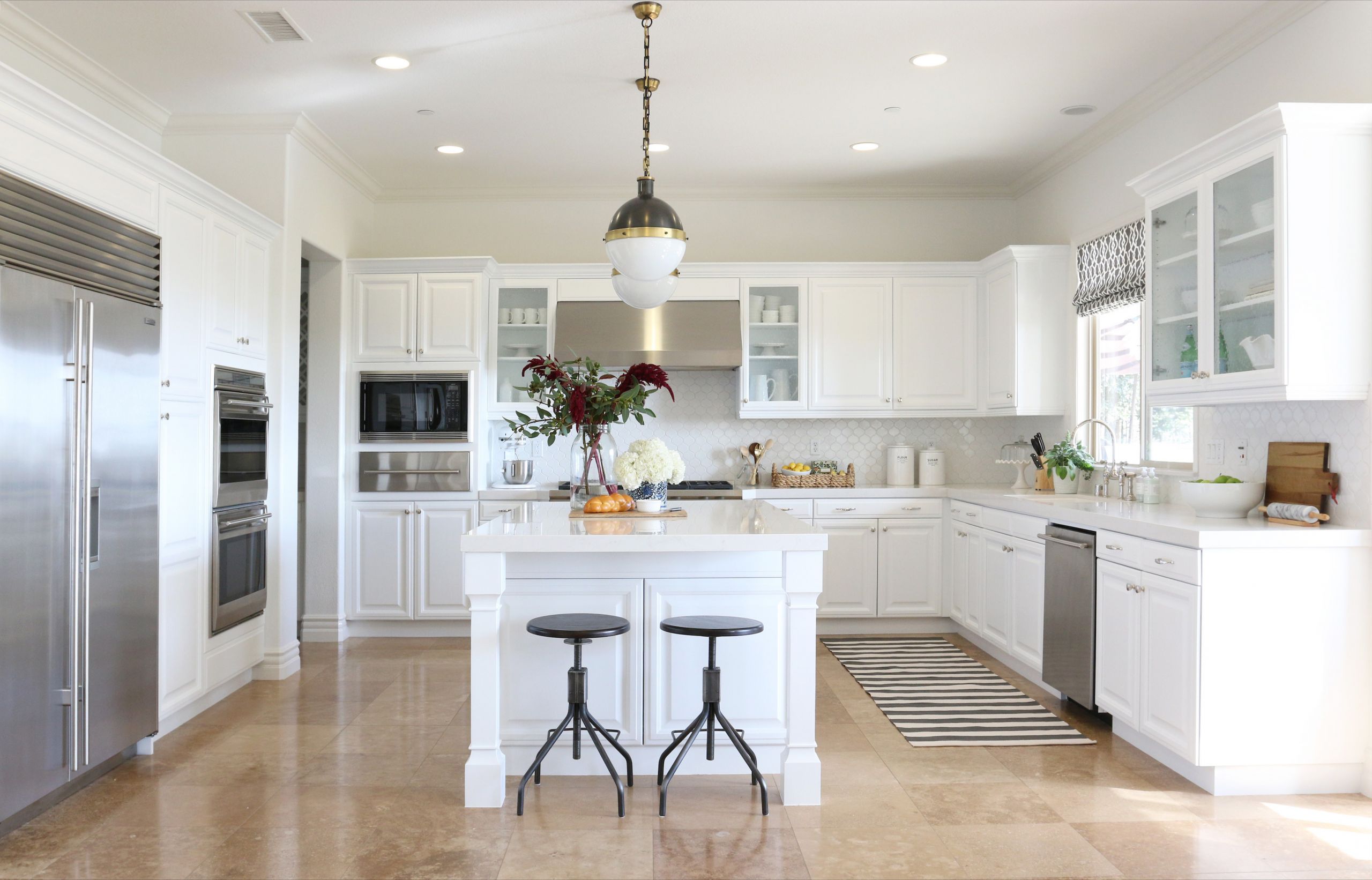 White Kitchen Remodeling
 11 Best White Kitchen Cabinets Design Ideas for White